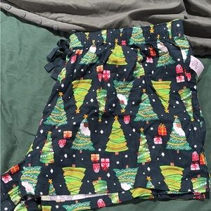 Old Navy Holiday Tree Print Shorts